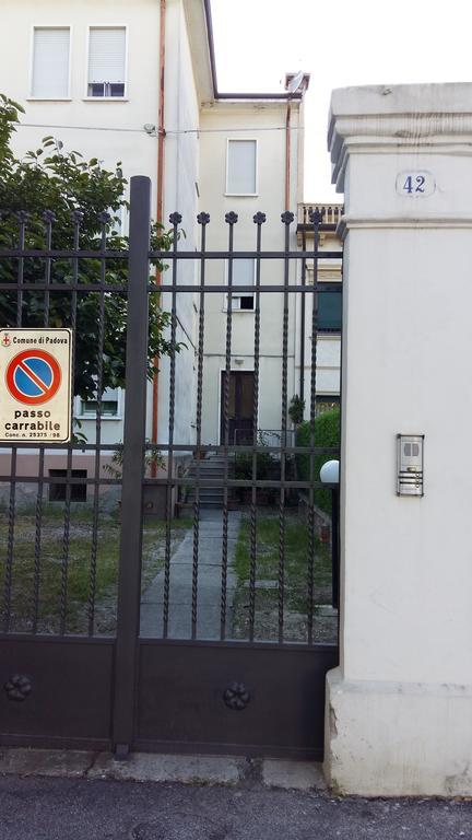 Residenza Carducci Padova Bed & Breakfast Luaran gambar