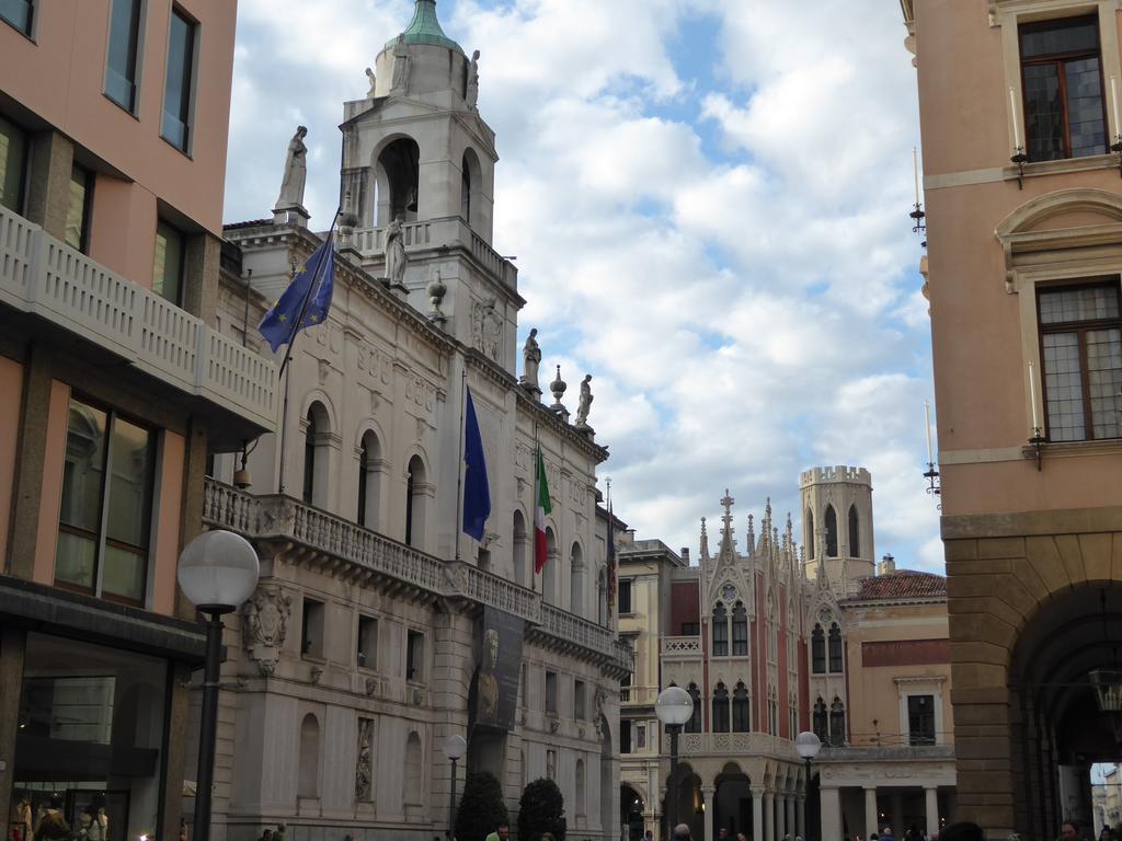 Residenza Carducci Padova Bed & Breakfast Luaran gambar